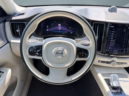 Certified 2023 Volvo XC60 B5 Ultimate AWD/4WD image 16