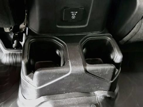 Used 2019 Jeep Wrangler Unlimited Sahara AWD/4WD image 29