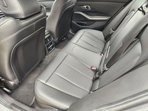 Used 2024 BMW 330i Sedan w/ Convenience Package RWD image 20