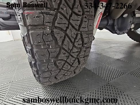 Used 2025 Chevrolet Silverado 1500 LT Trail Boss w/ Convenience Package II image 44