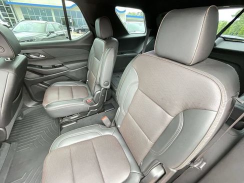 Used 2023 Chevrolet Traverse High Country FWD image 17