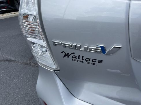 Used 2012 Toyota Prius V Two FWD image 7