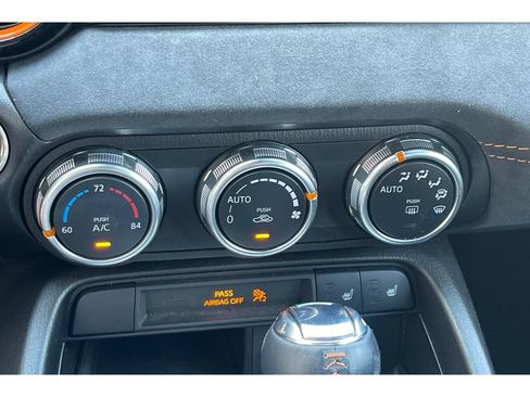Used 2019 MAZDA MX-5 Miata 30th Anniversary RWD image 24