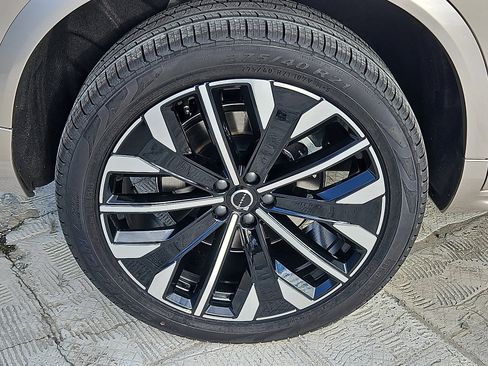 New 2026 Volvo XC90 B6 Ultra w/ Protection Package Premier AWD/4WD image 7