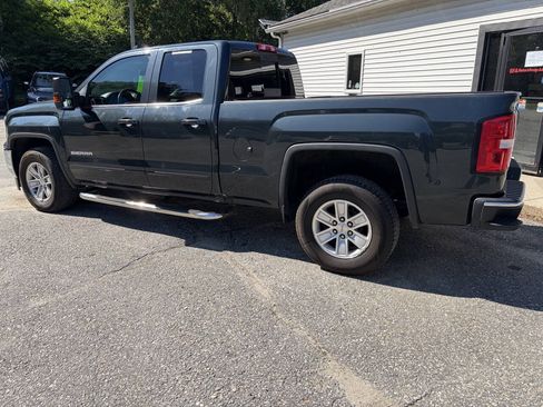 Used 2018 GMC Sierra 1500 SLE w/ SLE Value Package AWD/4WD image 2