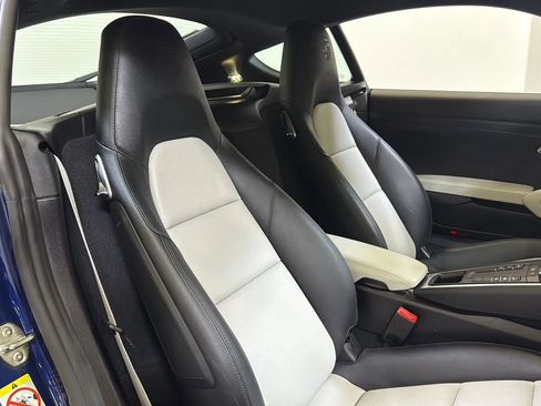 Used 2024 Porsche 718 Cayman image 26