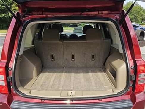 Used 2014 Jeep Patriot High Altitude image 10