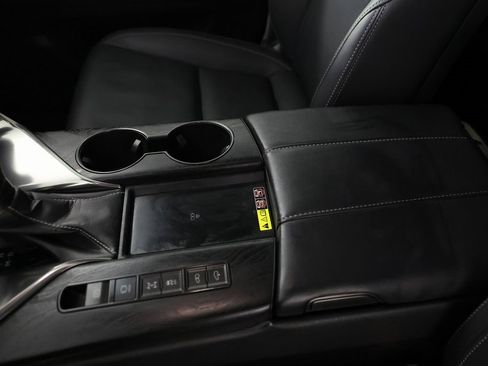 Used 2024 Lexus LX 600 4WD w/ Luxury Package image 46