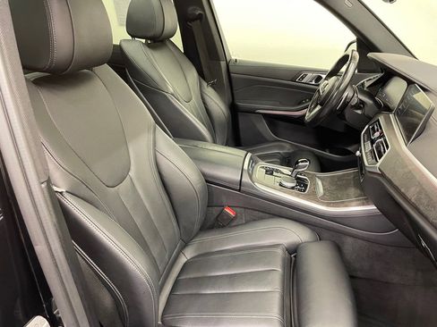 Used 2022 BMW X5 xDrive40i w/ M Sport Package image 22