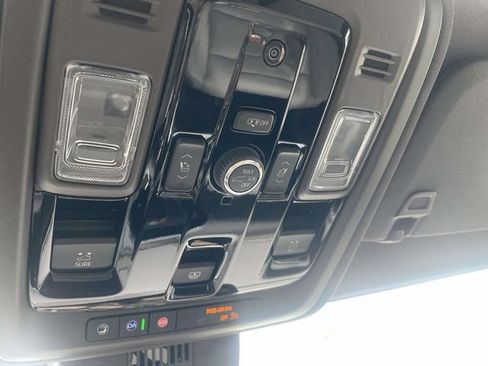 New 2026 Chevrolet Tahoe Z71 w/ Comfort Package AWD/4WD image 19