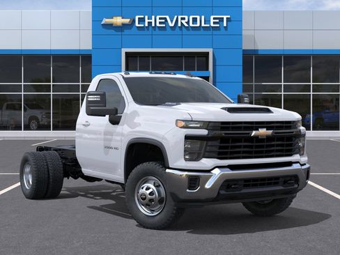 New 2025 Chevrolet Silverado 3500 W/T w/ WT Convenience Package AWD/4WD image 25