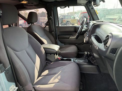 Used 2015 Jeep Wrangler Sport w/ Quick Order Package 24S image 19