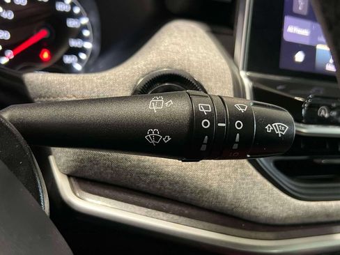 Used 2023 Jeep Compass Latitude AWD/4WD image 26
