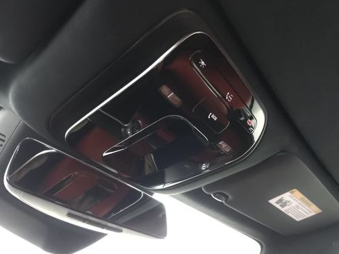 Used 2023 Mercedes-Benz SL 63 AMG 4MATIC w/ Driver Assistance Package image 27