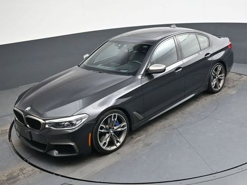 Used 2018 BMW M550i xDrive image 27