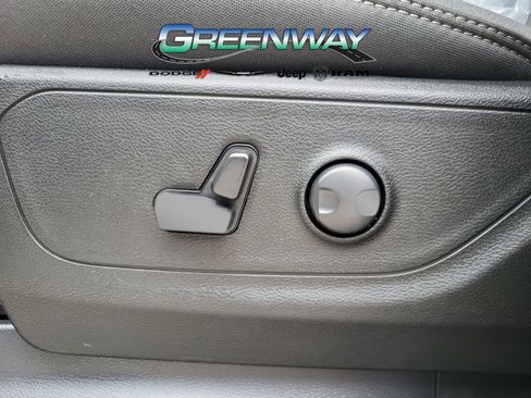 Used 2023 RAM 1500 Big Horn AWD/4WD image 15