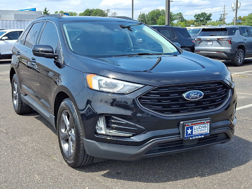 Used 2022 Ford Edge SEL w/ Sport Appearance Package AWD/4WD image 2