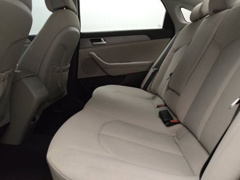 Used 2016 Hyundai Sonata SE FWD image 18