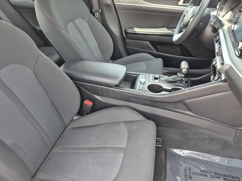 Used 2024 Kia K5 LXS FWD image 16
