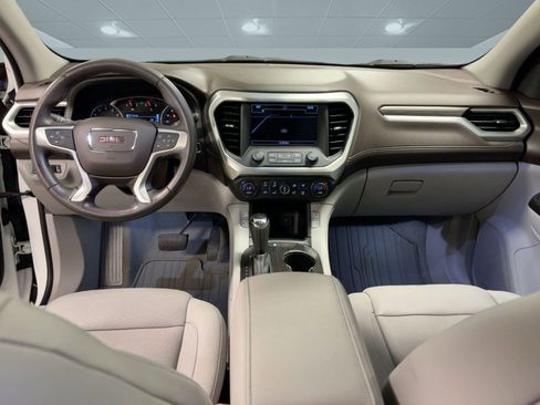 Used 2018 GMC Acadia SLT image 16