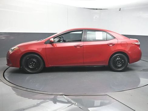 Used 2016 Toyota Corolla LE FWD image 5