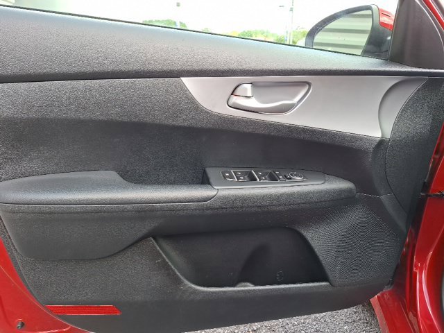 Used 2023 Kia Forte LXS FWD image 11