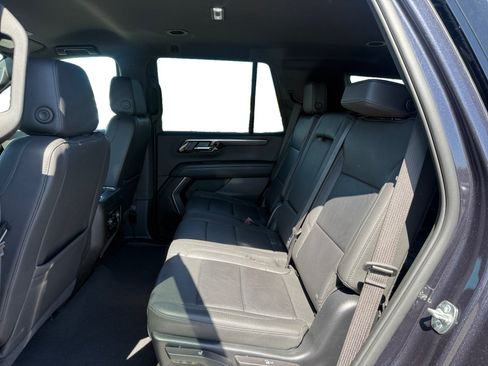 Used 2025 Chevrolet Tahoe Z71 AWD/4WD image 16