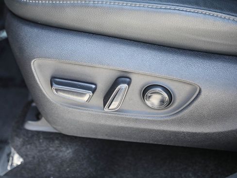 Used 2026 Toyota Grand Highlander AWD image 19