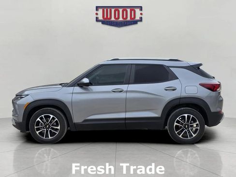 Used 2024 Chevrolet TrailBlazer LT w/ Driver Confidence Package image 4