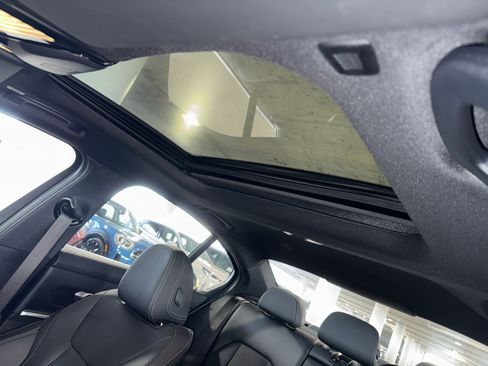 Used 2025 BMW 330i Sedan RWD image 32