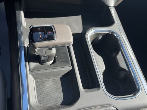 New 2026 GMC Sierra 1500 SLT w/ SLT Premium Package image 18