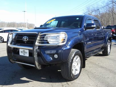 Used 2013 Toyota Tacoma 4x4 Double Cab w/ TRD Sport Pkg