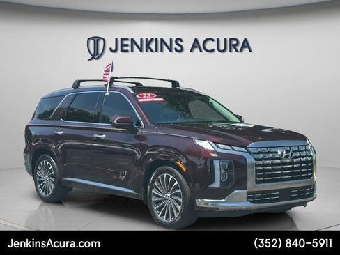Used 2024 Hyundai Palisade Calligraphy FWD image 1