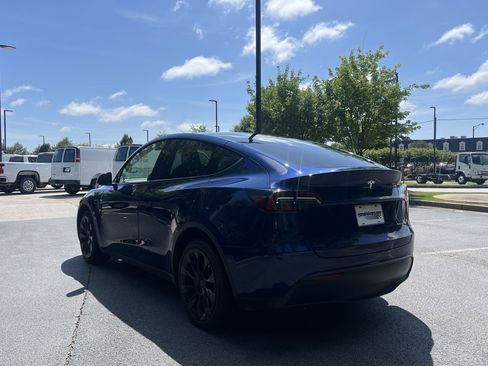 Used 2023 Tesla Model Y Long Range AWD/4WD image 7