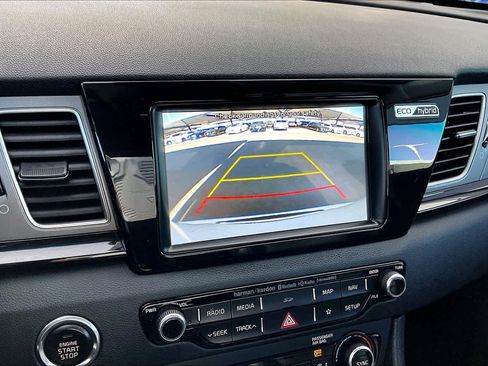 Used 2019 Kia Niro Touring image 25