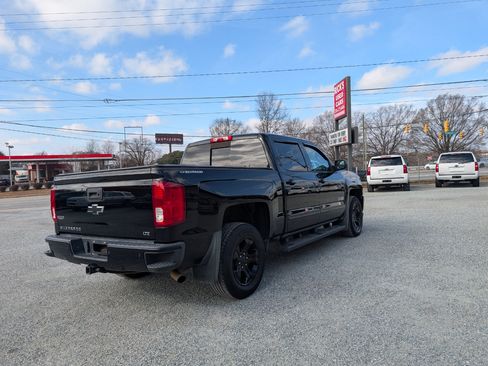 Used 2017 Chevrolet Silverado 1500 LTZ Z71 w/ Midnight Edition image 6