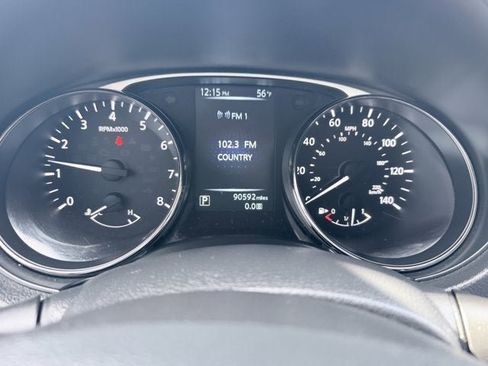 Certified 2016 Nissan Rogue S w/ Appearance Package image 10