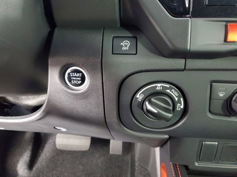 New 2025 Nissan Frontier PRO-4X image 20