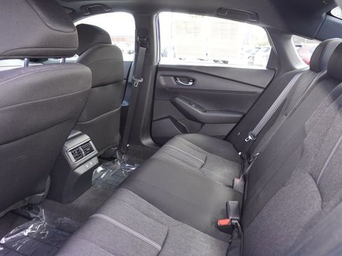 Used 2025 Honda Accord Sport image 8