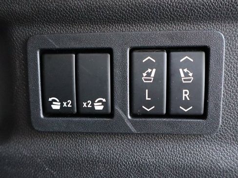 Used 2021 Chevrolet Suburban High Country image 36