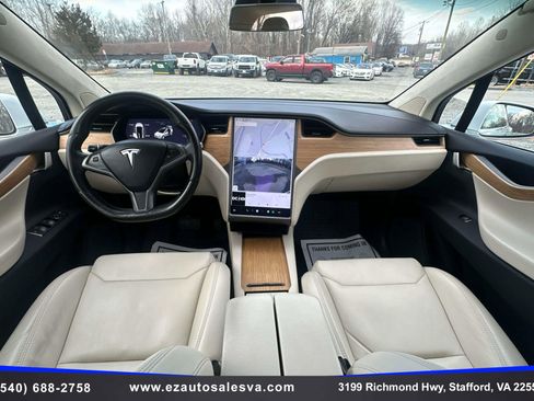 Used 2018 Tesla Model X 75D image 28