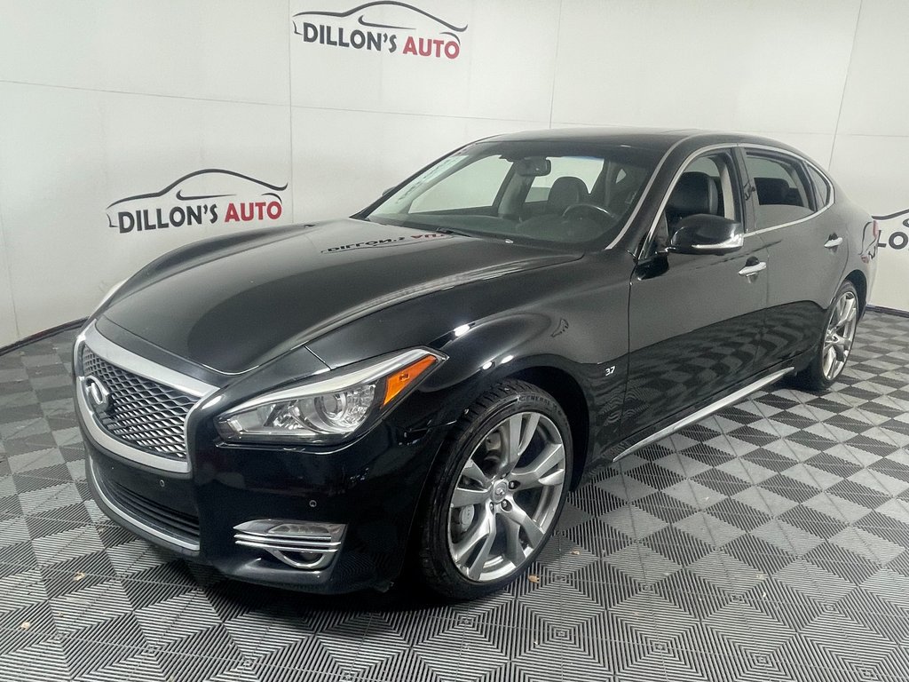 Used 2017 INFINITI Q70 L 3.7 AWD/4WD image 2