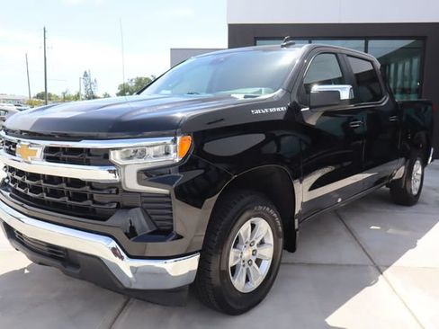 Used 2025 Chevrolet Silverado 1500 LT RWD image 8