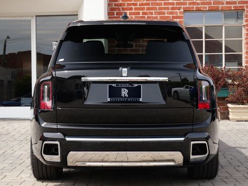 New 2026 Rolls-Royce Cullinan AWD/4WD image 21