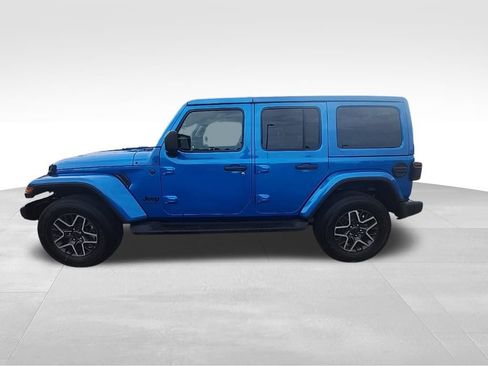 New 2026 Jeep Wrangler Unlimited Sahara AWD/4WD image 15
