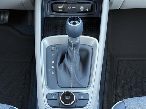 New 2026 Hyundai Venue SEL image 23