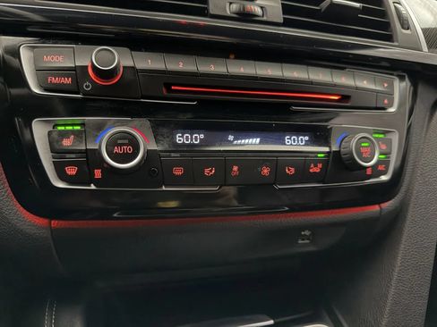 Used 2018 BMW M4 Convertible RWD image 34