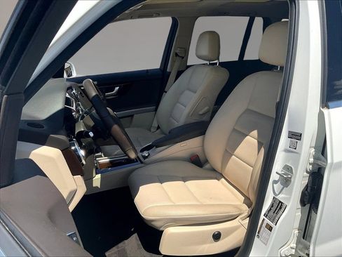 Used 2015 Mercedes-Benz GLK 350 4MATIC image 21