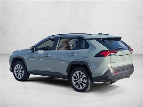 Used 2023 Toyota RAV4 XLE Premium FWD image 7