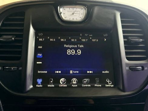 Used 2016 Chrysler 300 S AWD/4WD image 11